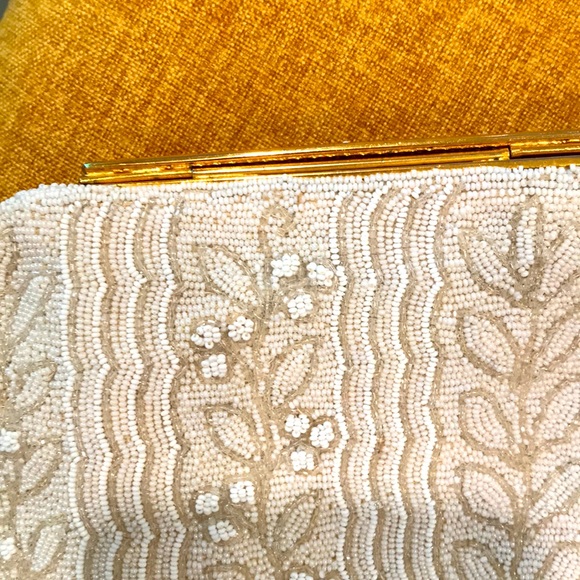 Vintage White and Gold Beaded Clutch - Picture 3 of 5